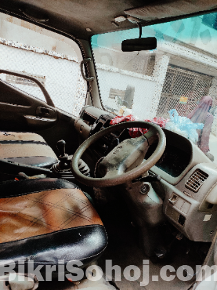 Toyota Dyna Covered Van 2004